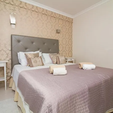 One Bedroom Apartment