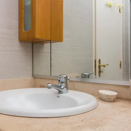 Apartamento One Bedroom *